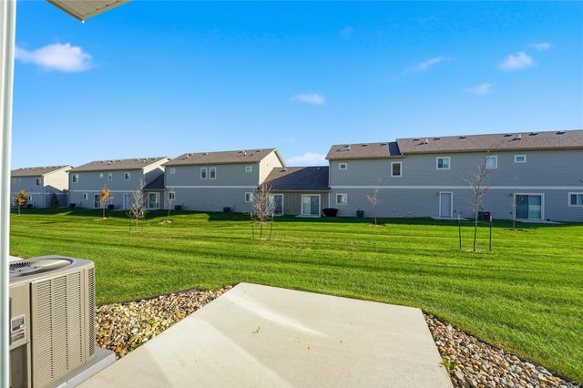 209 NW Waverly Drive, Waukee, IA 50263