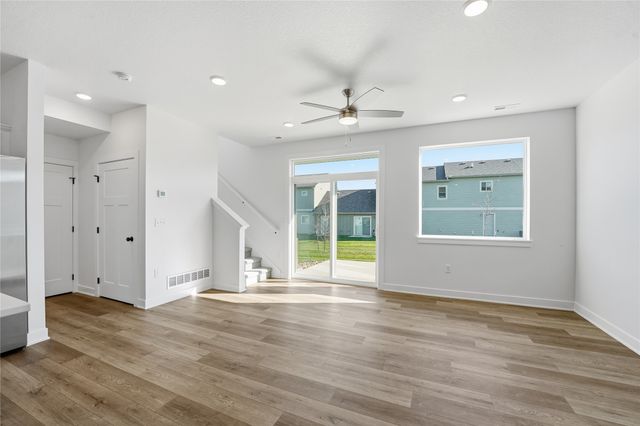 209 NW Waverly Drive, Waukee, IA 50263