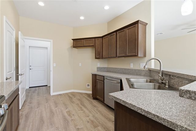 3850 E McVicar Avenue, Kingman, AZ 86409