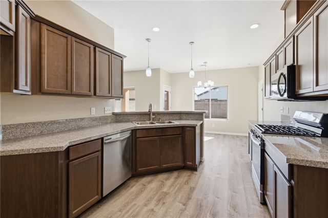 3850 E McVicar Avenue, Kingman, AZ 86409