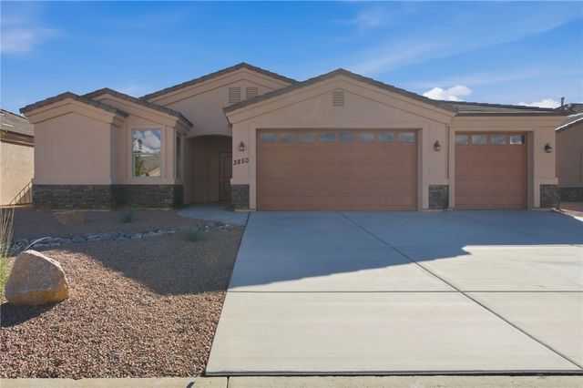 3850 E McVicar Avenue, Kingman, AZ 86409