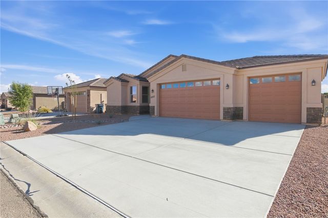 3850 E McVicar Avenue, Kingman, AZ 86409