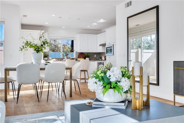 434 Golden Bear, Upland, CA 91786