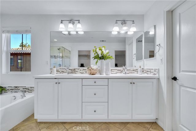 434 Golden Bear, Upland, CA 91786