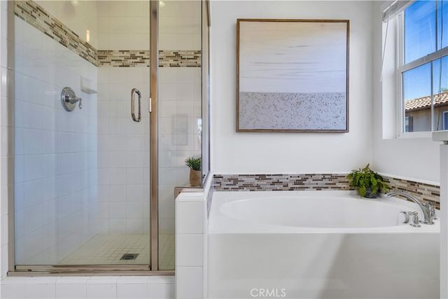 434 Golden Bear, Upland, CA 91786