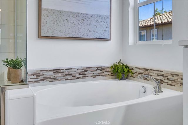 434 Golden Bear, Upland, CA 91786