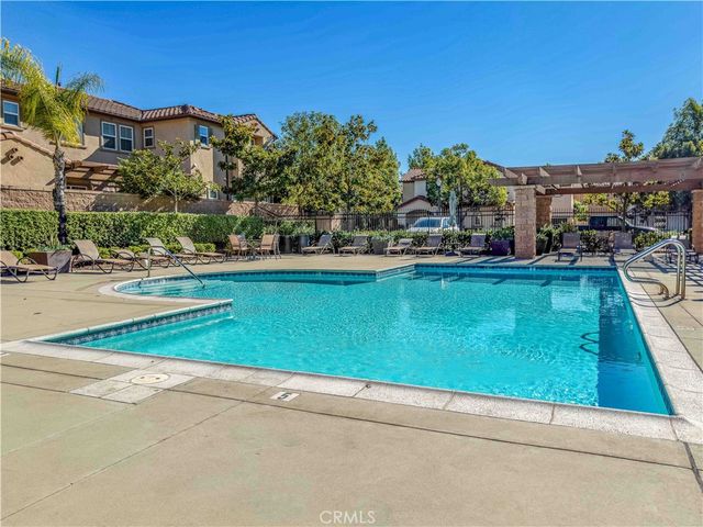 434 Golden Bear, Upland, CA 91786