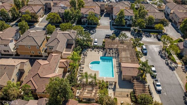 434 Golden Bear, Upland, CA 91786