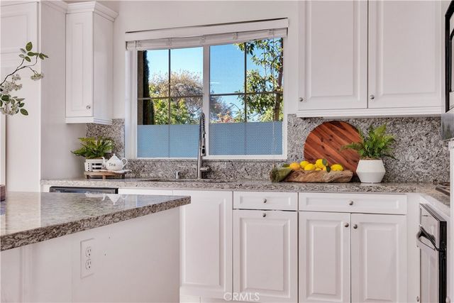 434 Golden Bear, Upland, CA 91786