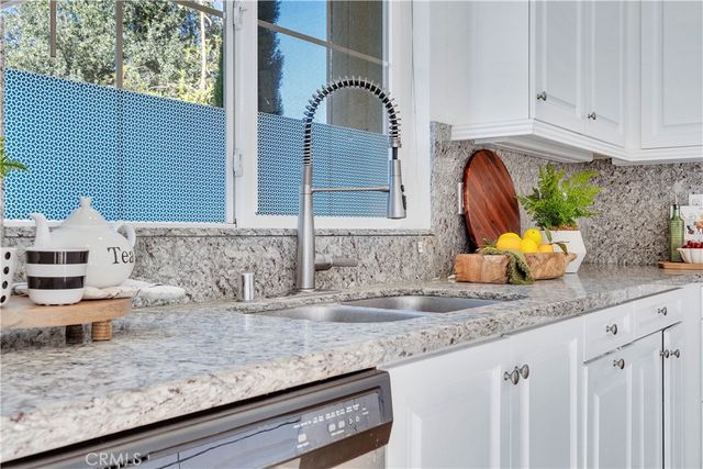 434 Golden Bear, Upland, CA 91786