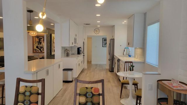 901 W Via Livorno, Palm Springs, CA 92262