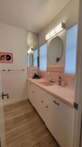 901 W Via Livorno, Palm Springs, CA 92262