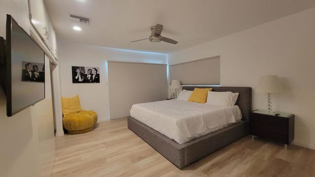 901 W Via Livorno, Palm Springs, CA 92262