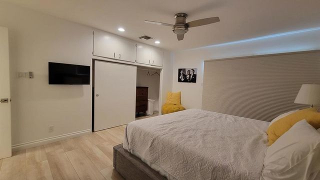 901 W Via Livorno, Palm Springs, CA 92262