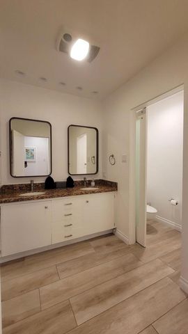 901 W Via Livorno, Palm Springs, CA 92262