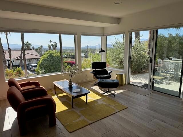 901 W Via Livorno, Palm Springs, CA 92262