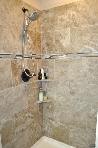 3029 HOEFER AVE, Rapid City, SD 57701