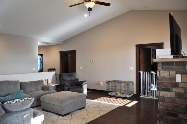 3029 HOEFER AVE, Rapid City, SD 57701