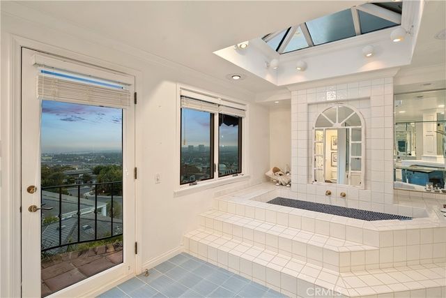 21 Ridgeline Drive, Newport Beach, CA 92660