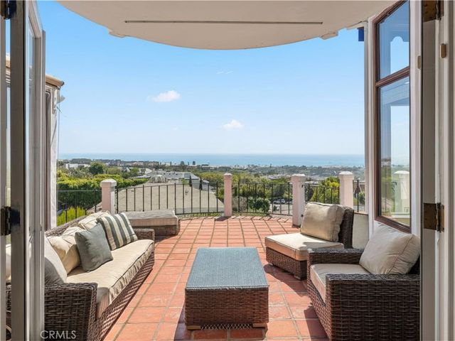21 Ridgeline Drive, Newport Beach, CA 92660