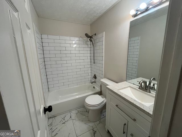 507 Lakeshore Drive, Stockbridge, GA 30281