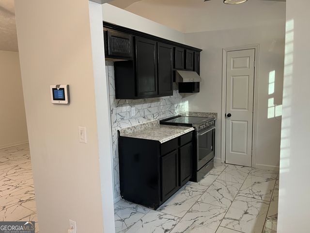 507 Lakeshore Drive, Stockbridge, GA 30281