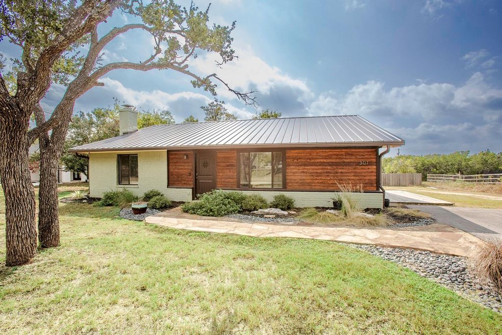 301 Judy DR, Dripping Springs, TX 78620