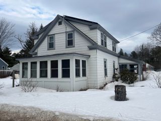 2 Hutchinson Street, Franklin, NH 03235
