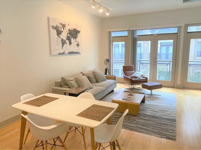1901 Post Oak Boulevard 2605, Houston, TX 77056
