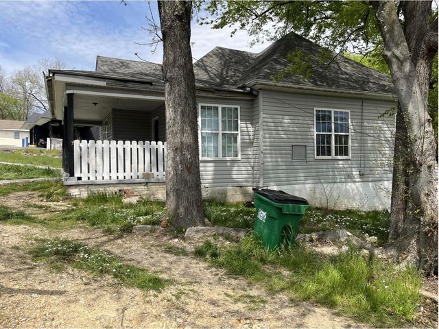 910 Lafayette Road, Rossville, GA 30741