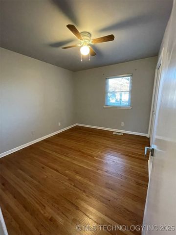 1016 N Cedar Avenue, Sand Springs, OK 74063