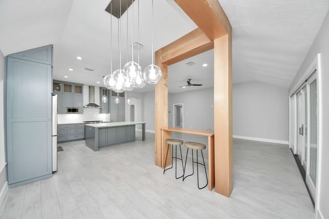14143 Faulkey Gully, Houston, TX 77070