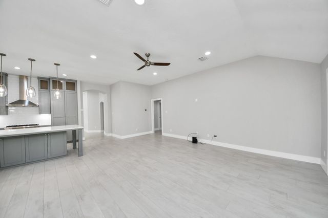 14143 Faulkey Gully, Houston, TX 77070