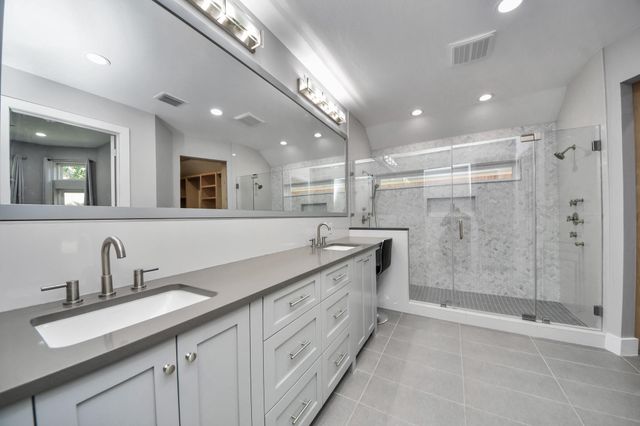 14143 Faulkey Gully, Houston, TX 77070