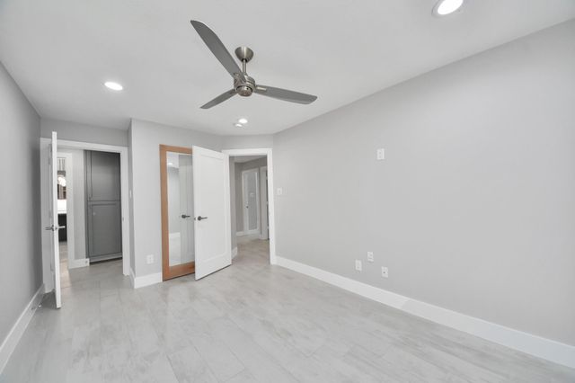 14143 Faulkey Gully, Houston, TX 77070
