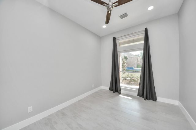 14143 Faulkey Gully, Houston, TX 77070