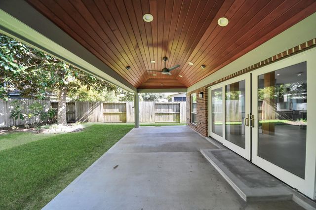 14143 Faulkey Gully, Houston, TX 77070