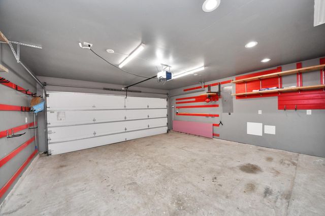 14143 Faulkey Gully, Houston, TX 77070
