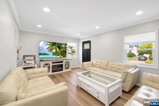 138 Merrill Road, Clifton, NJ 07012
