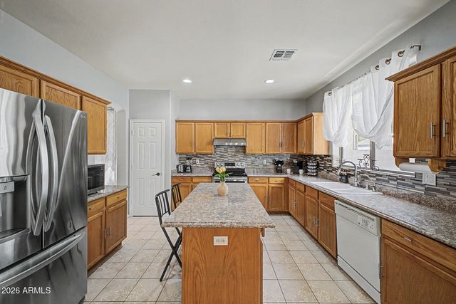 13228 W STELLA Lane, Litchfield Park, AZ 85340