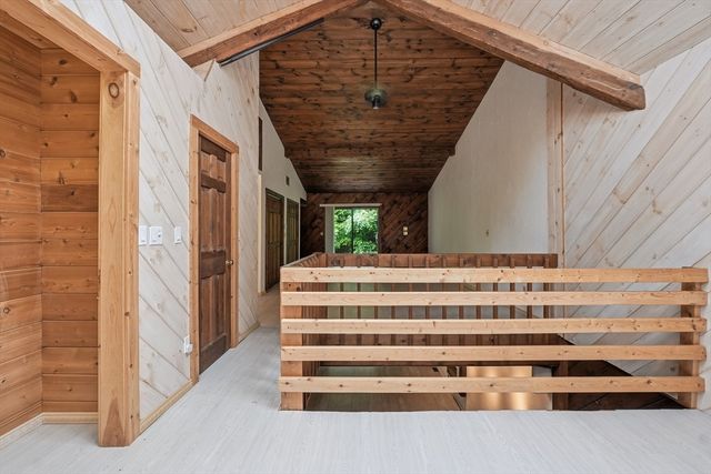 58 Lakeshore Dr Ext, West Brookfield, MA 01585