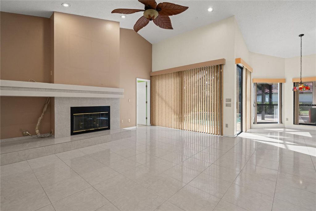 Image 24 of property listing at 15923 ELLSWORTH DRIVE, Tampa, FL 33647