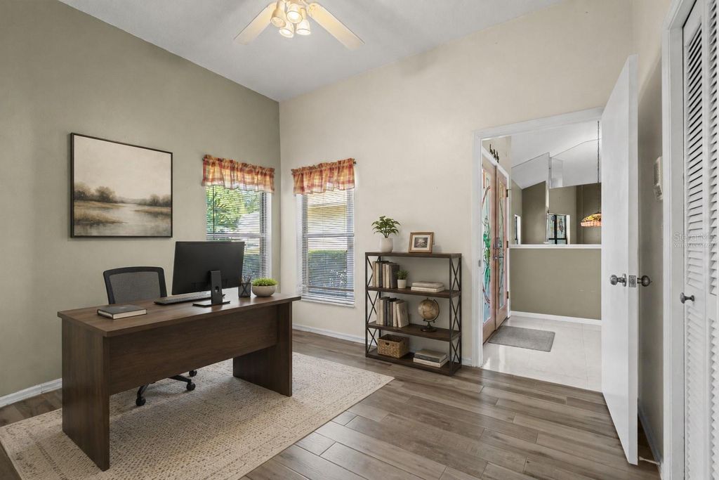 Image 44 of property listing at 15923 ELLSWORTH DRIVE, Tampa, FL 33647