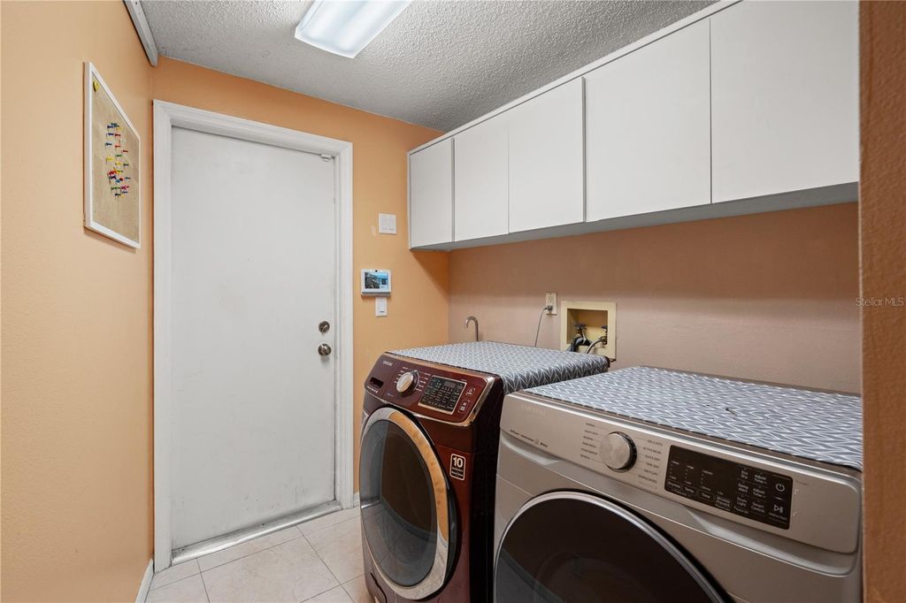 Image 56 of property listing at 15923 ELLSWORTH DRIVE, Tampa, FL 33647