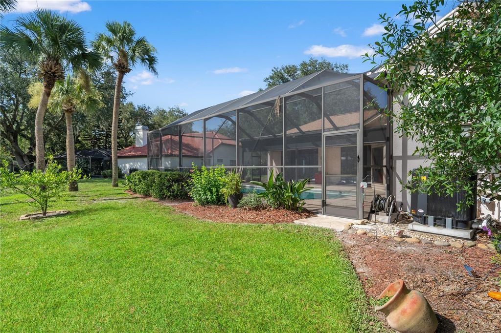 Image 61 of property listing at 15923 ELLSWORTH DRIVE, Tampa, FL 33647