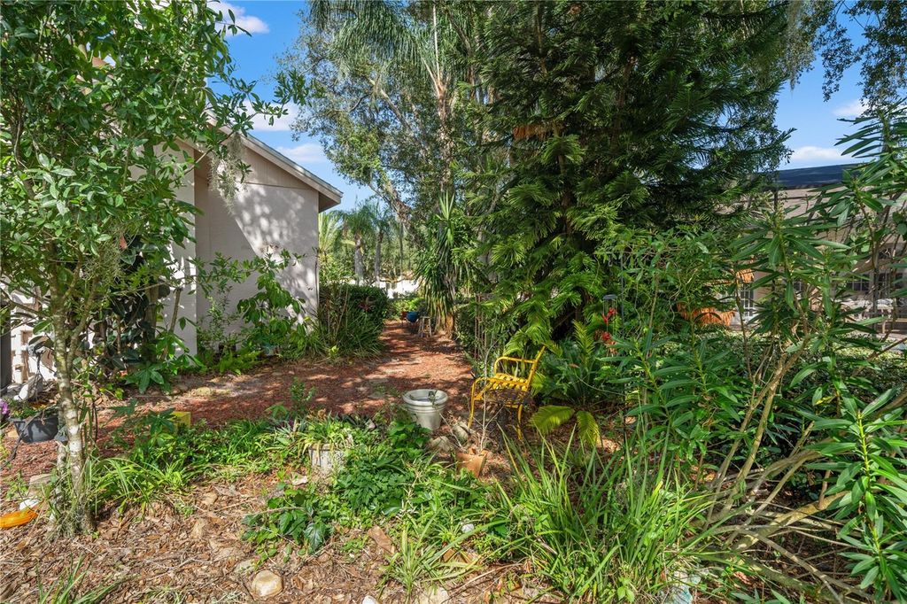 Image 62 of property listing at 15923 ELLSWORTH DRIVE, Tampa, FL 33647