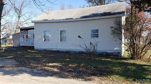 207 NW Main Street, Cuba, MO 65453