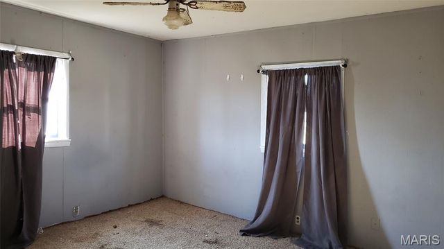 207 NW Main Street, Cuba, MO 65453