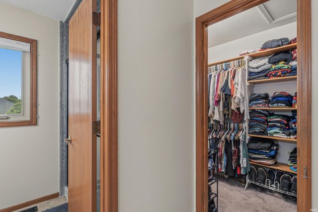 7211 Bent Willow Drive, Fort Wayne, IN 46815