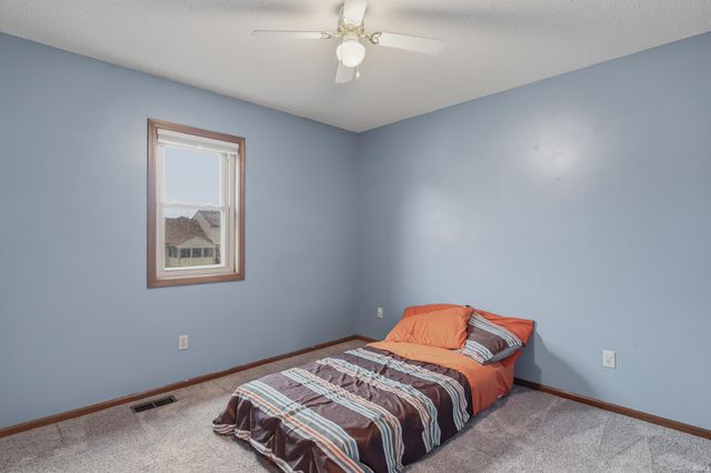 7211 Bent Willow Drive, Fort Wayne, IN 46815